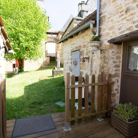 Chaleureuse Escapade Perigourdine Avec Terrasse Et Mezzanine - Fr-1-616-419 * Auriac-du-Périgord