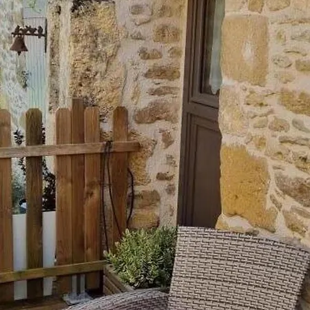 Semesterbostad Chaleureuse Escapade Perigourdine Avec Terrasse Et Mezzanine - Fr-1-616-419 Auriac-du-Périgord